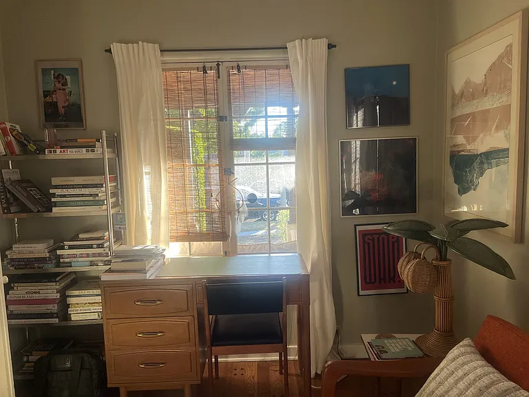 Westminster Ave — Photo 8