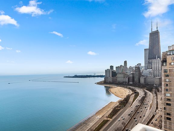 3rd image of 1300 N Lake Shore Dr