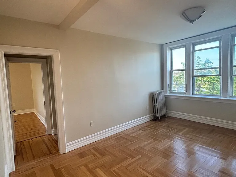 101 73rd St #46 — Photo 9