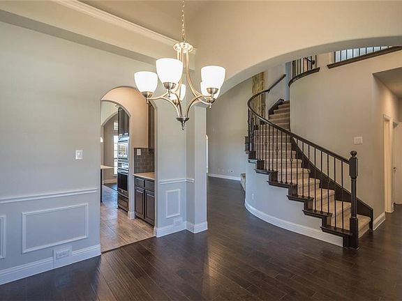 5th image of 6409 Belhaven Dr