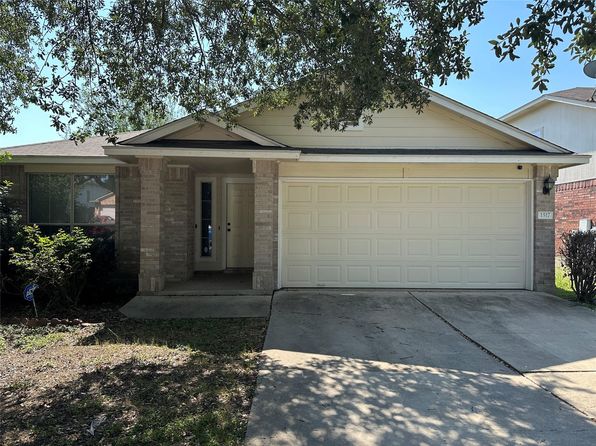 1517 Darjeeling Dr
