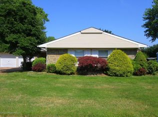 3 Idolstone Ln, Aberdeen, NJ 07747