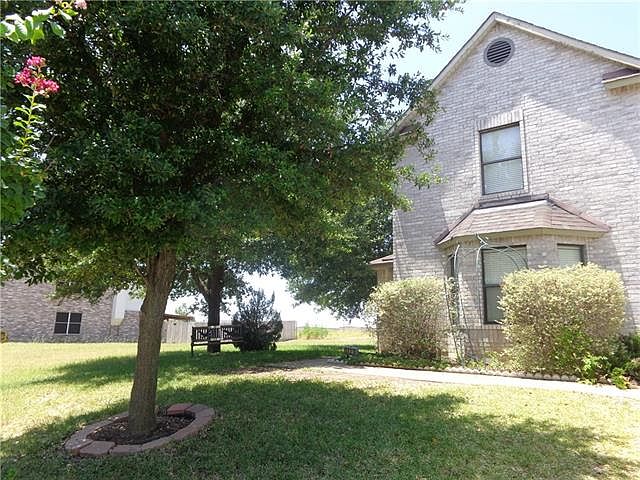 1st image of 3121 Longbow Dr