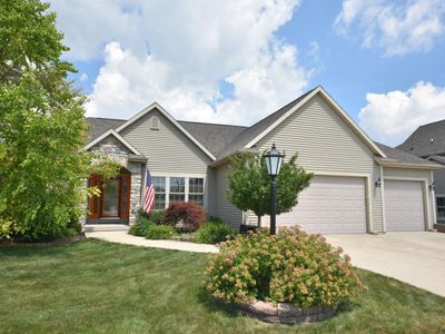 1648 Shalestone Dr, Port Washington, WI, 53074