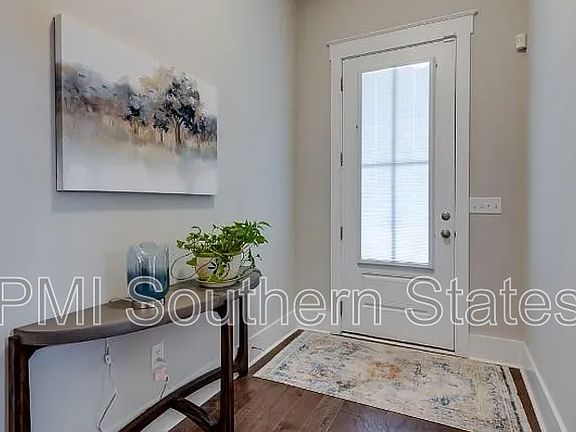 3rd image of 607 Torridon Ln