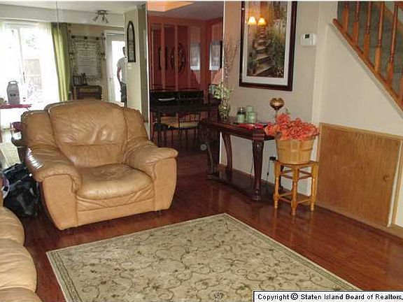 4th image of 29 Bunnell Ct #A