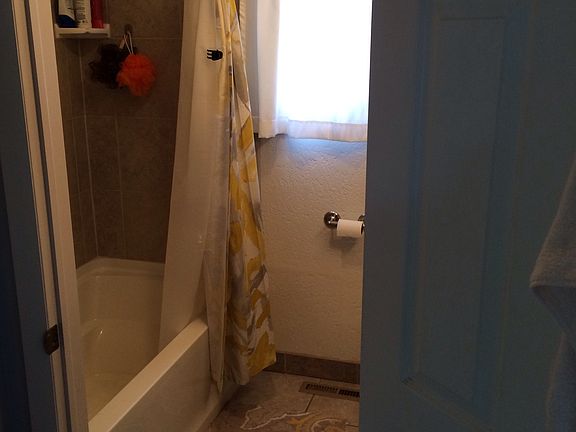 5th image of 1009 Ord St
