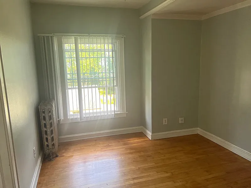 1 bed, 1.0 bath, $995 — Photo 4