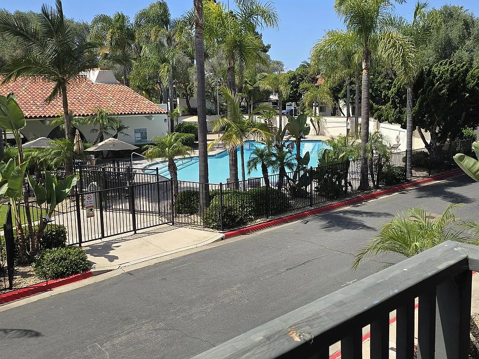 1st image of 4044 Loma Riviera Cir