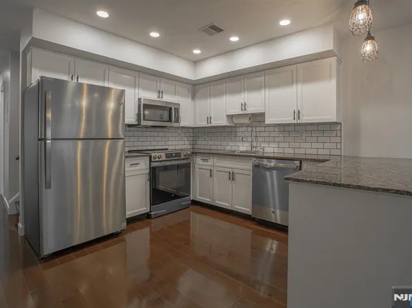 31 Fairmount Ave APT 6A, Hackensack, NJ 07601