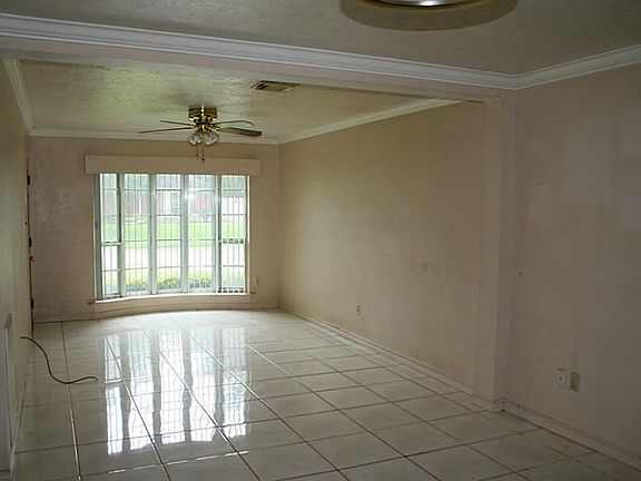 3rd image of 11430 Shannon Hills Dr