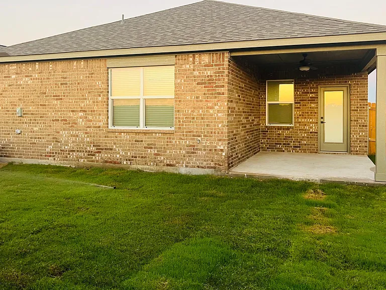1032 Calhoun Dr — Photo 25