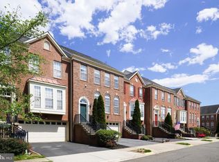 18269 Camdenhurst Dr, Gainesville, VA 20155