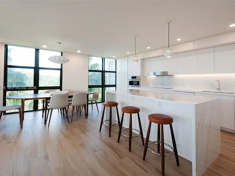 1121 Crandon Blvd #D301 — Photo 11