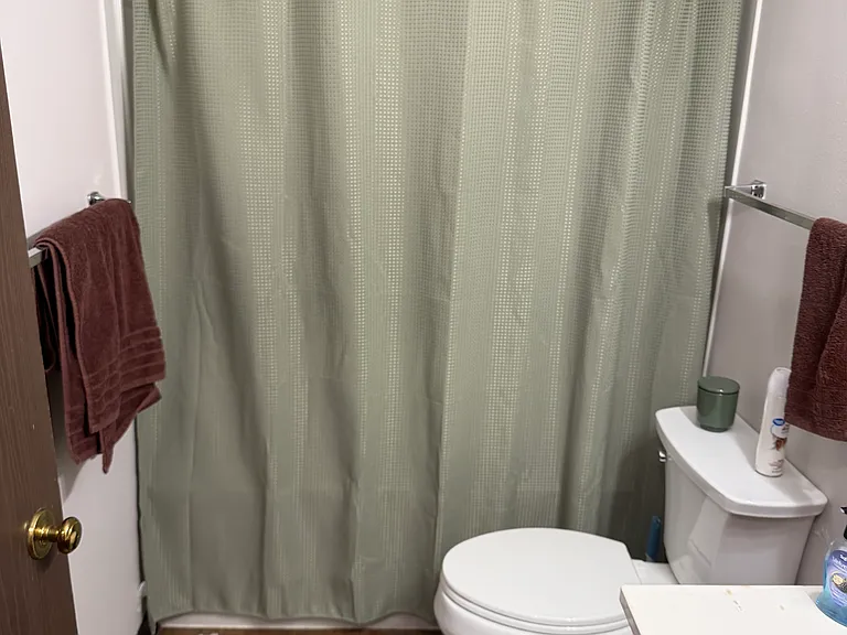 718 Oakcrest St #3 — Photo 6
