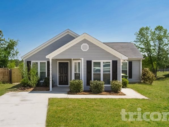 279 Legend Oaks Dr