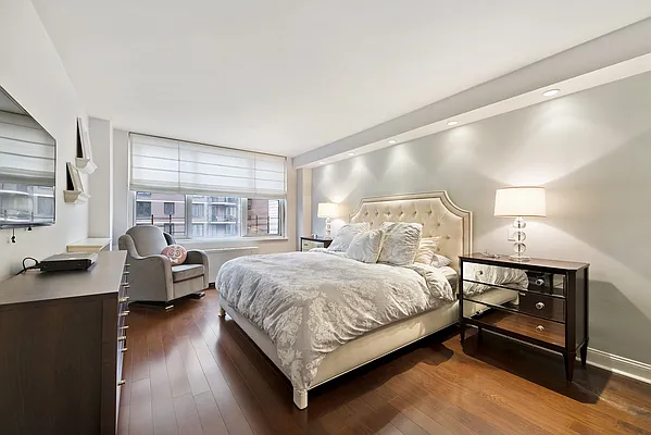 Sold by Nest Seekers International | media 20