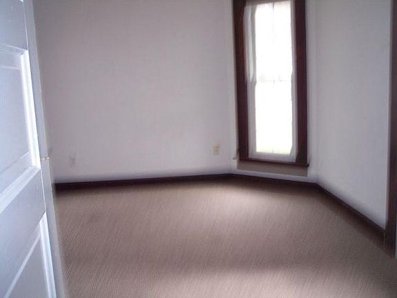 4th image of 18 S State St