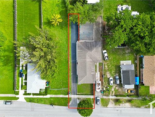 2nd image of 10357 SW 178th St