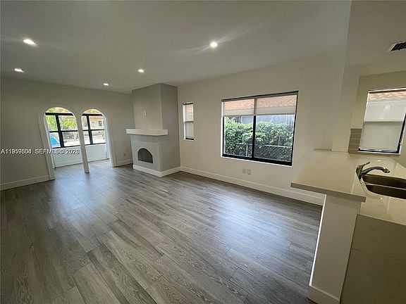 2nd image of 1637 SW 10th St APT 2