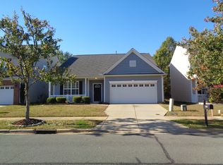 404 Cline Falls Dr, Holly Springs, NC 27540