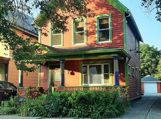 95 17th St, Buffalo, NY 14213