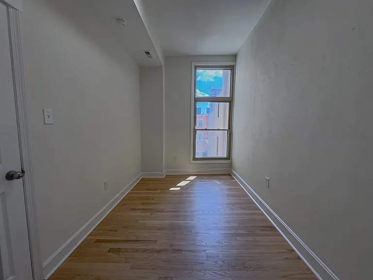 1936 Green St #2 — Photo 19