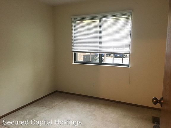 5th image of 5073 Belle Isle Dr