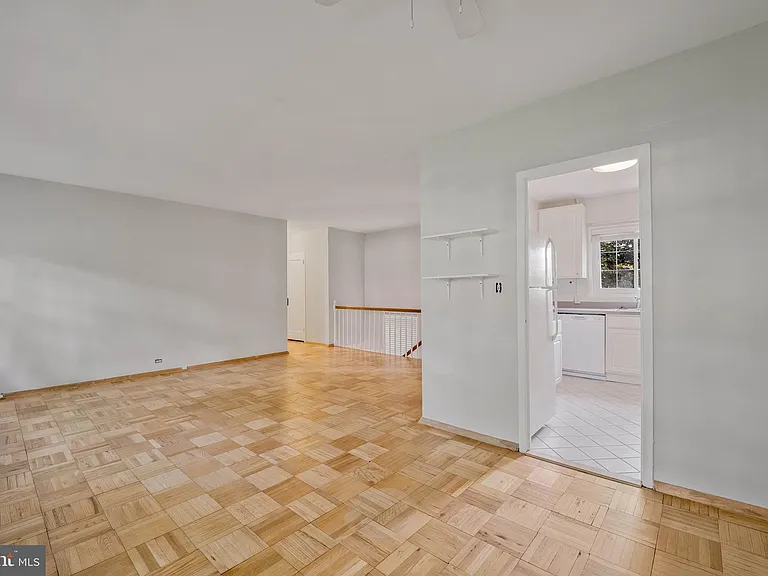 1210 Martha Custis Dr #503 — Photo 5