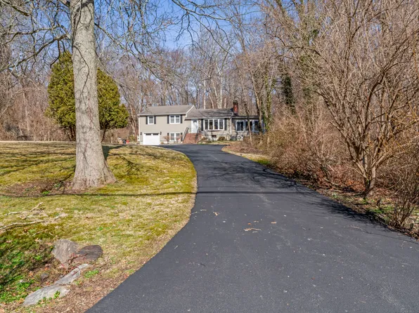 44 East Cross Road, Stamford, CT 06907