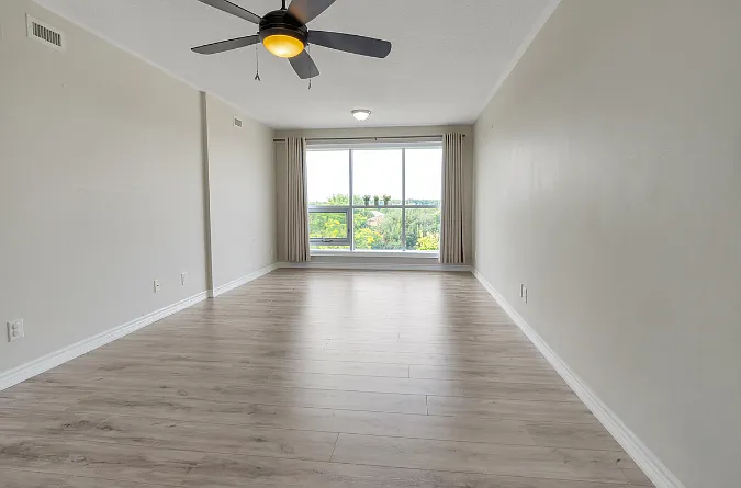 500 Mapleview Dr W #309 — Photo 13