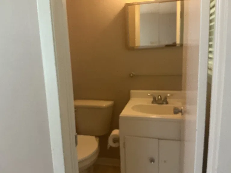 805 Schallert Dr — Photo 16
