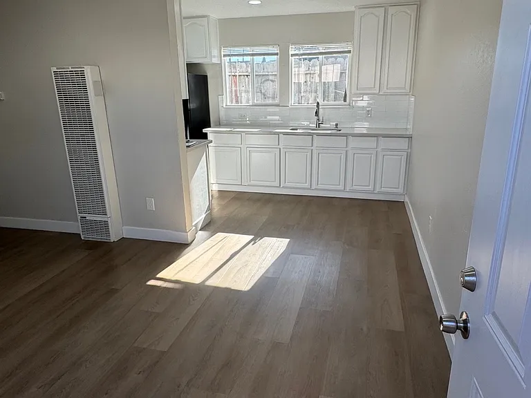 538 Douglas Ave #BACK — Photo 5