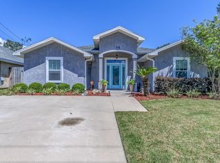518 Dolphin Dr, Panama City Beach, FL 32413