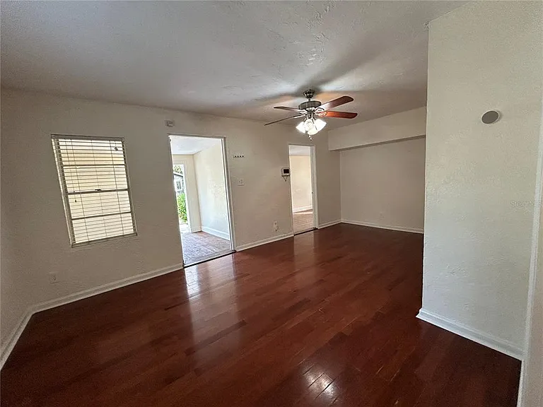 3304 NW 20th St — Photo 8