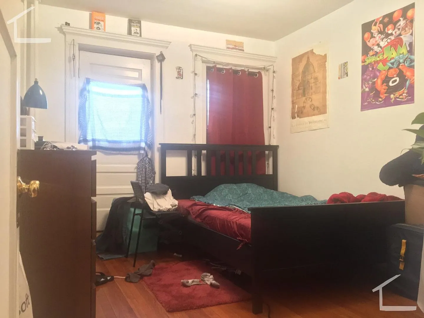 No Brokers Fee, Heat, Hot Water Included. Large Fully Renovated Unit on Kenmore. Steps from the T... — Photo 3