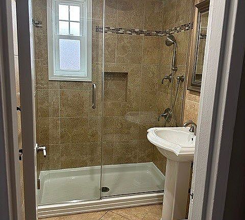 2nd image of 224-26B Kingsbury Ave