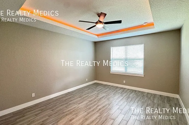 239 Hibiscus Ln — Photo 33