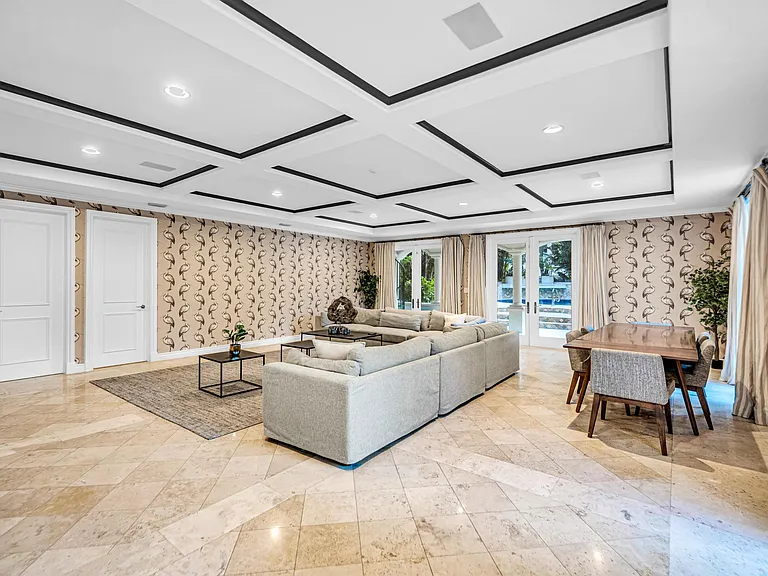 709 Idlewyld Dr — Photo 67