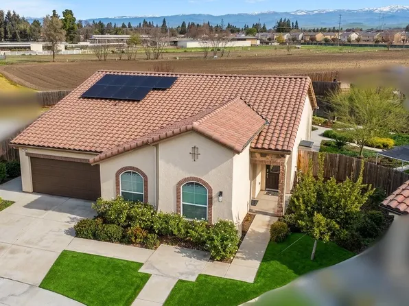 804 S Simon Street, Visalia, CA 93292