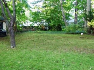 235 Riveredge Rd #1, Tenafly, NJ 07670