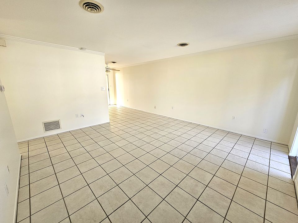 122 Boundary Blvd APT B, Rotonda West, FL 33947 | Zillow