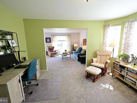 5th image of 61 Mohr Rd