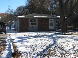 2828 N Summit Ave, Springfield, MO 65803