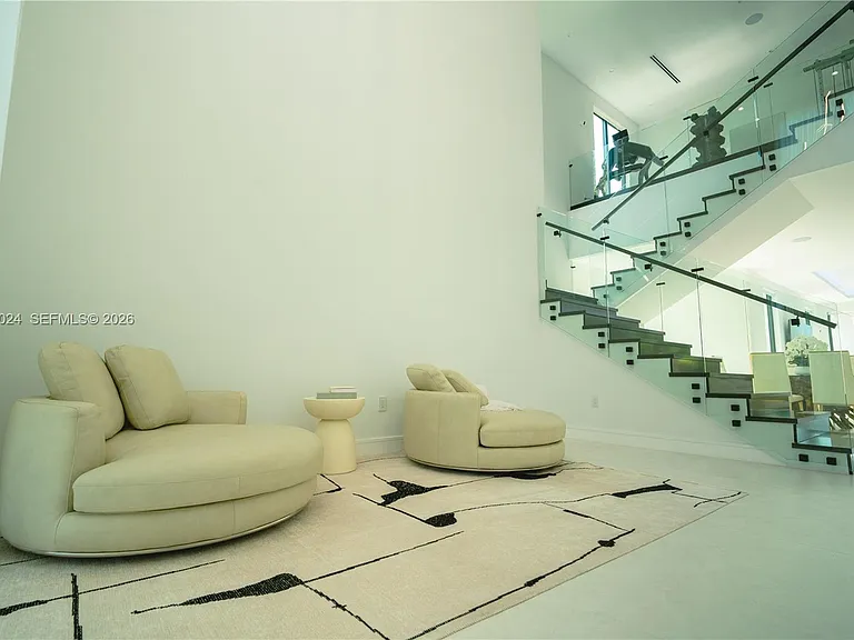 9330 SW 34th St — Photo 30