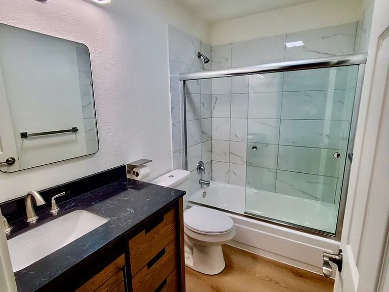 2121 Oceanus Ln — Photo 25