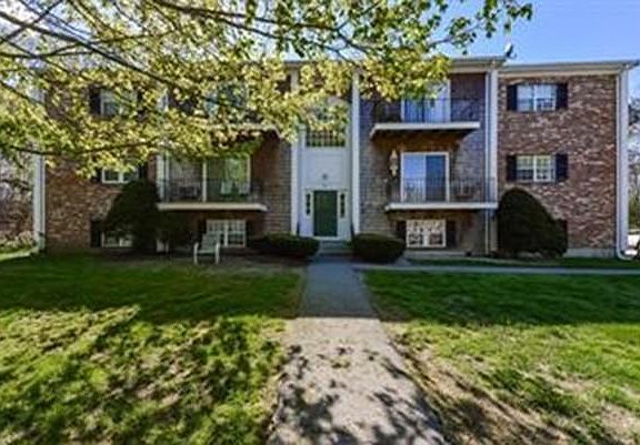 5th image of 10 Chapel Hill Dr APT 6