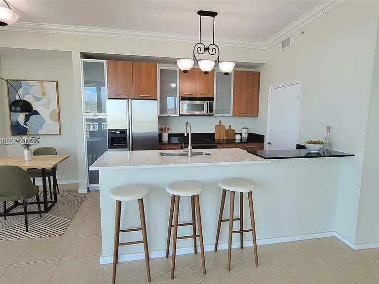 9055 SW 73rd Ct #2503 — Photo 3