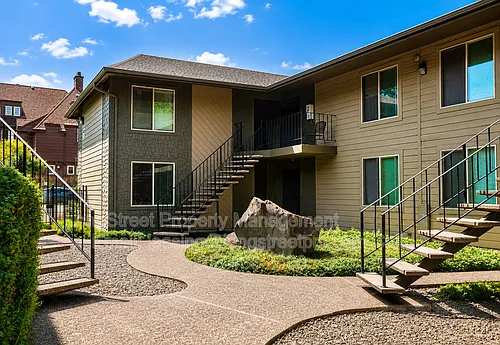 2615 NW Harrison Blvd #17 Photo 1