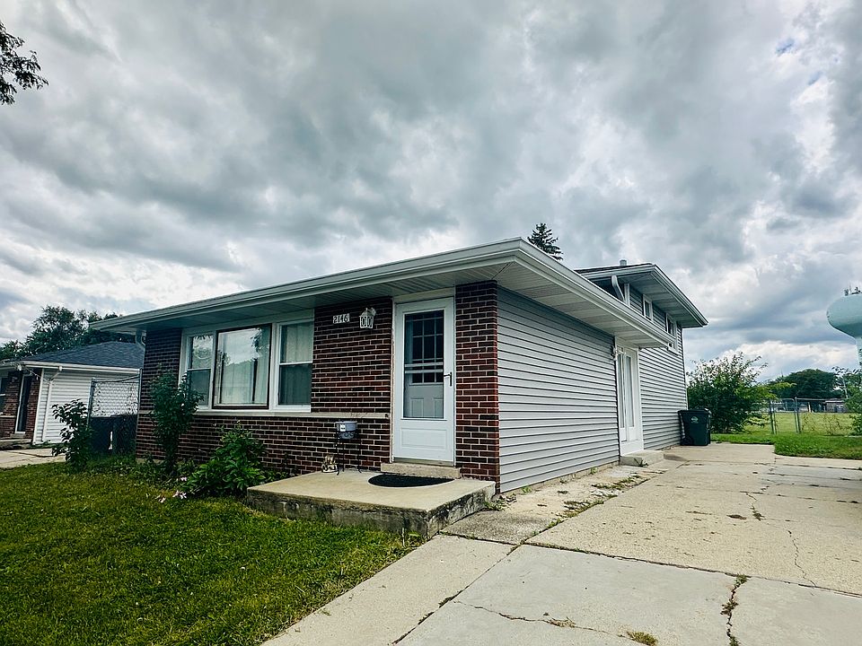 1st image of 2146 N Westmoreland Dr